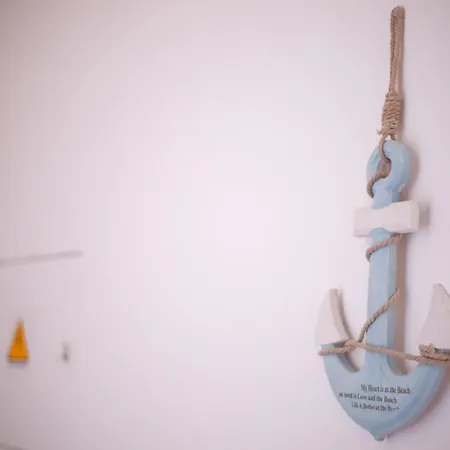 Fonte Da Telha Cliff House *