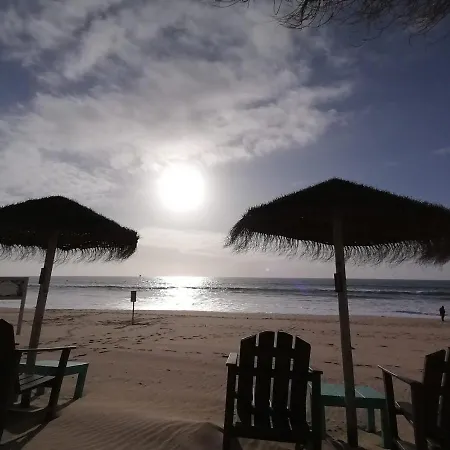 Fonte Da Telha Cliff House Penzion Aroeira (Setubal)