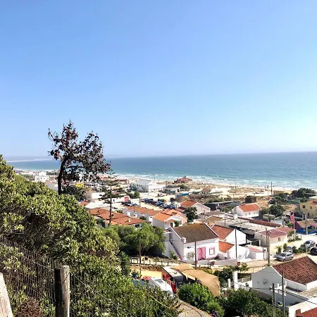 Fonte Da Telha Cliff House