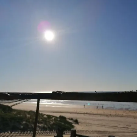 Fonte Da Telha Cliff House Aroeira (Setubal)