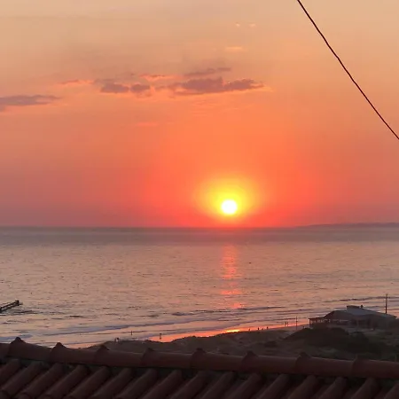 Fonte Da Telha Cliff House * Aroeira (Setubal)