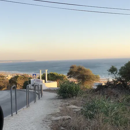 Fonte Da Telha Cliff House * Aroeira (Setubal)