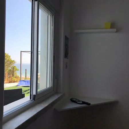 Fonte Da Telha Cliff House Pensión Aroeira (Setubal)