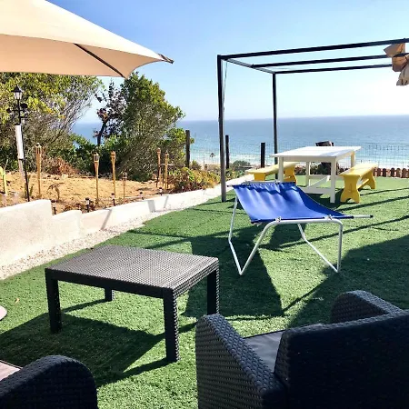 Pensión Fonte Da Telha Cliff House
