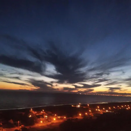 Fonte Da Telha Cliff House *