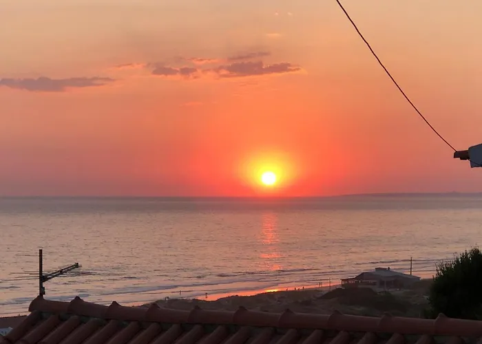 Fonte Da Telha Cliff House * Aroeira (Setubal)