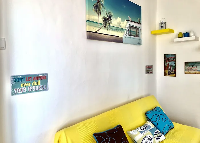 Fonte Da Telha Cliff House *